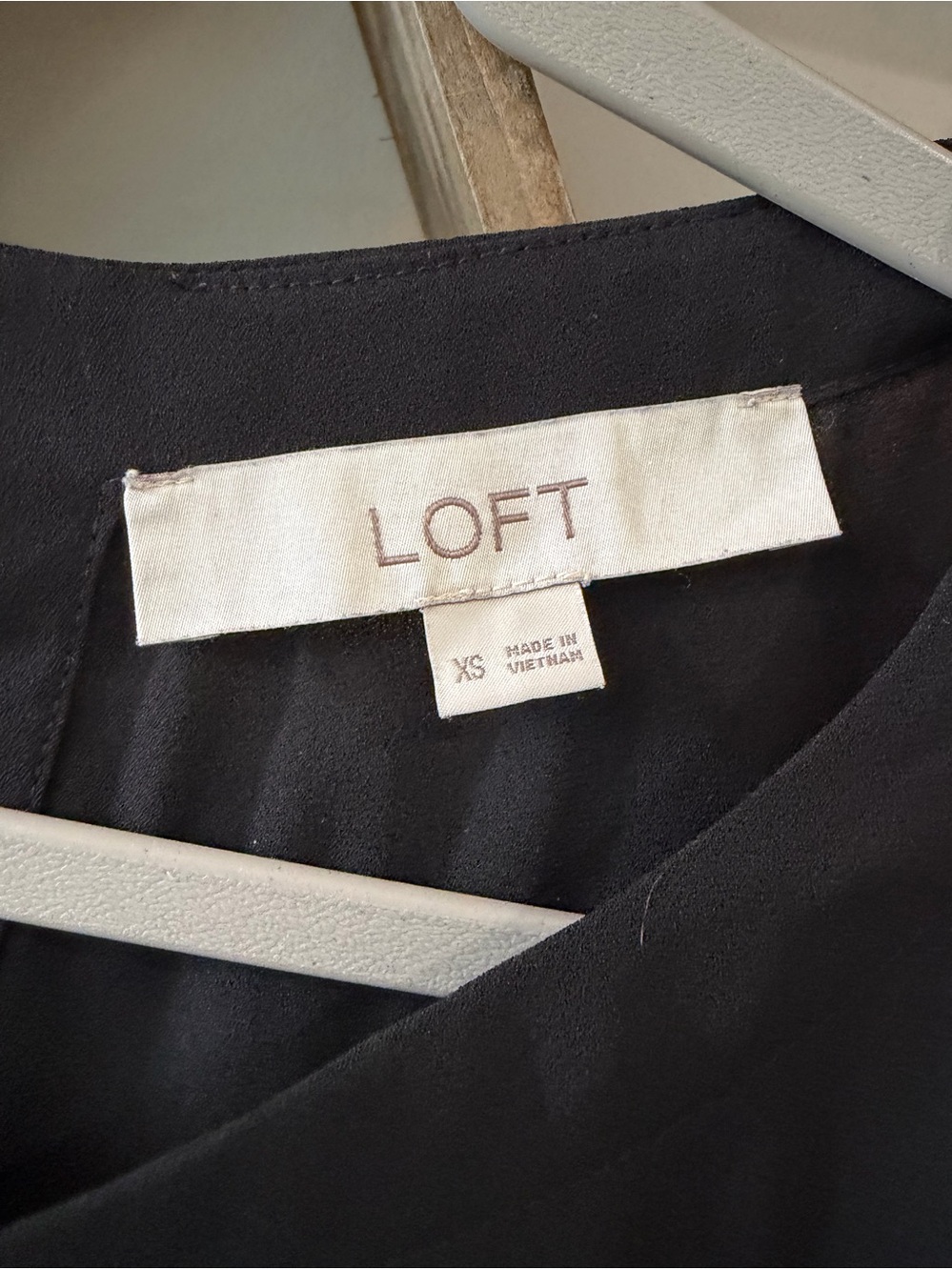 Loft black long-sleeve blouse puff shoulders back button keyhole closure Size XS - Picture 3 of 7